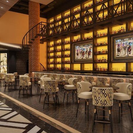Derby City Gaming & Hotel - A Churchill Downs Property Луїсвілл Екстер'єр фото