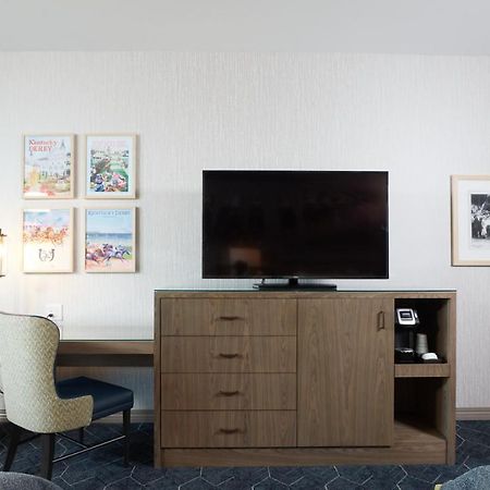 Derby City Gaming & Hotel - A Churchill Downs Property Луїсвілл Екстер'єр фото